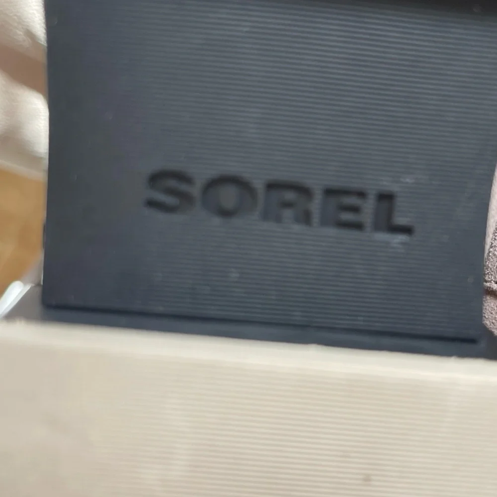 Nwt Sorel Emilie II Chelsea bootie Women 7.5/ 38.5 EU Waterproof Tan Suede Boots